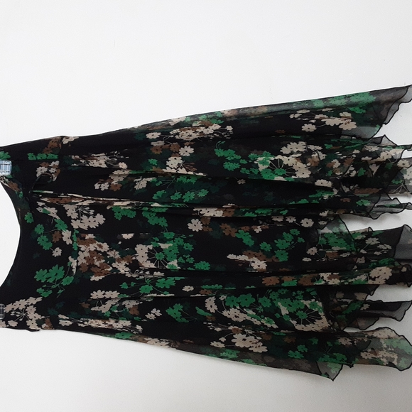Nine West skirt, 100% silk, size 2.